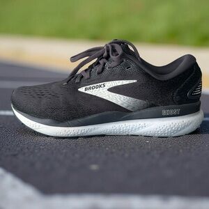 👟Brooks Ghost 16 Charcoal/White Athletic Sneakers